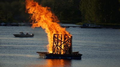 midsummer_bonfire_finland_midsummer_festival